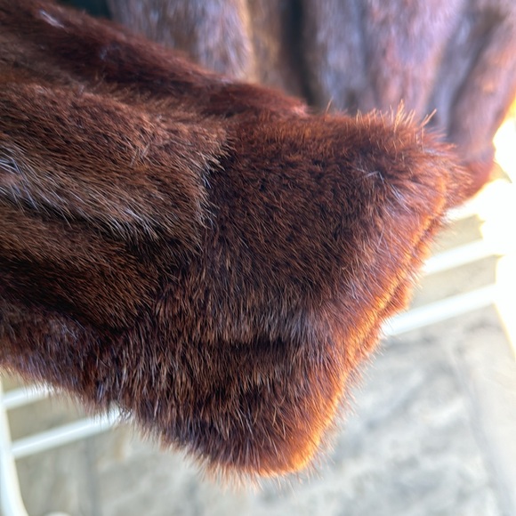 Fur coat (mink) - Picture 10 of 10